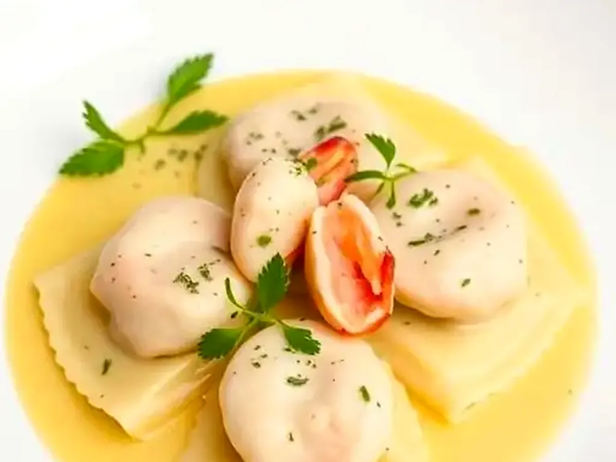 Kefta en sauce tomate maison, boulettes parfumées aux épices.